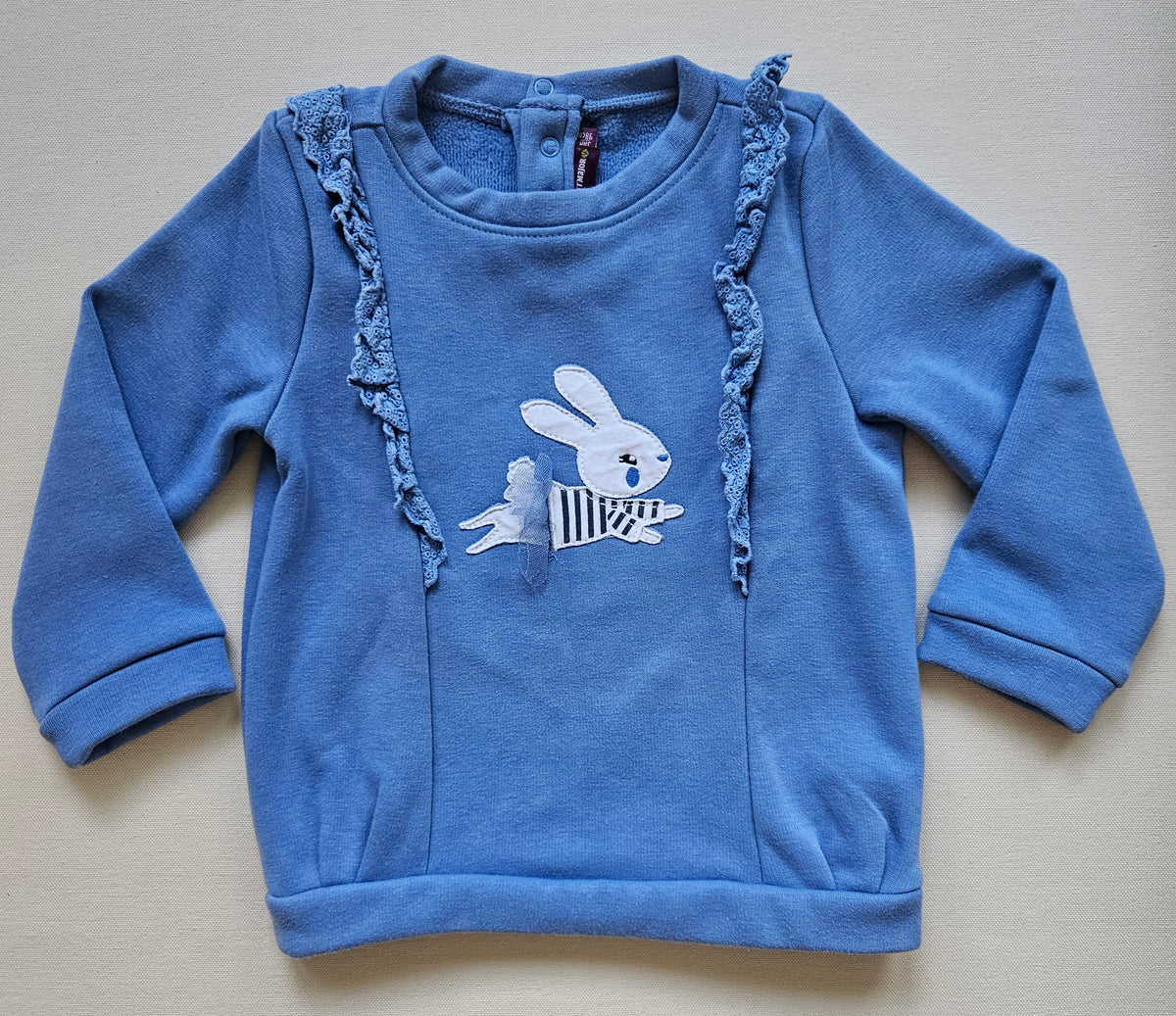 Sergent Major Mädchen-Sweatshirt mit Häschen & Spitzenrüschen 🐇 | Gr. 98