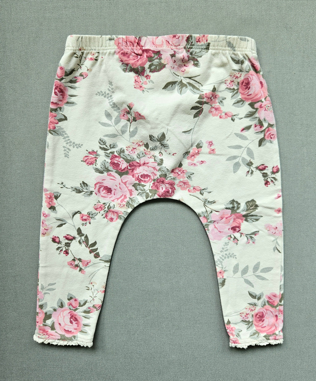 Next Outfit-Set mit Musselin-Oberteil & floraler Leggings 🌸 | Gr. 74