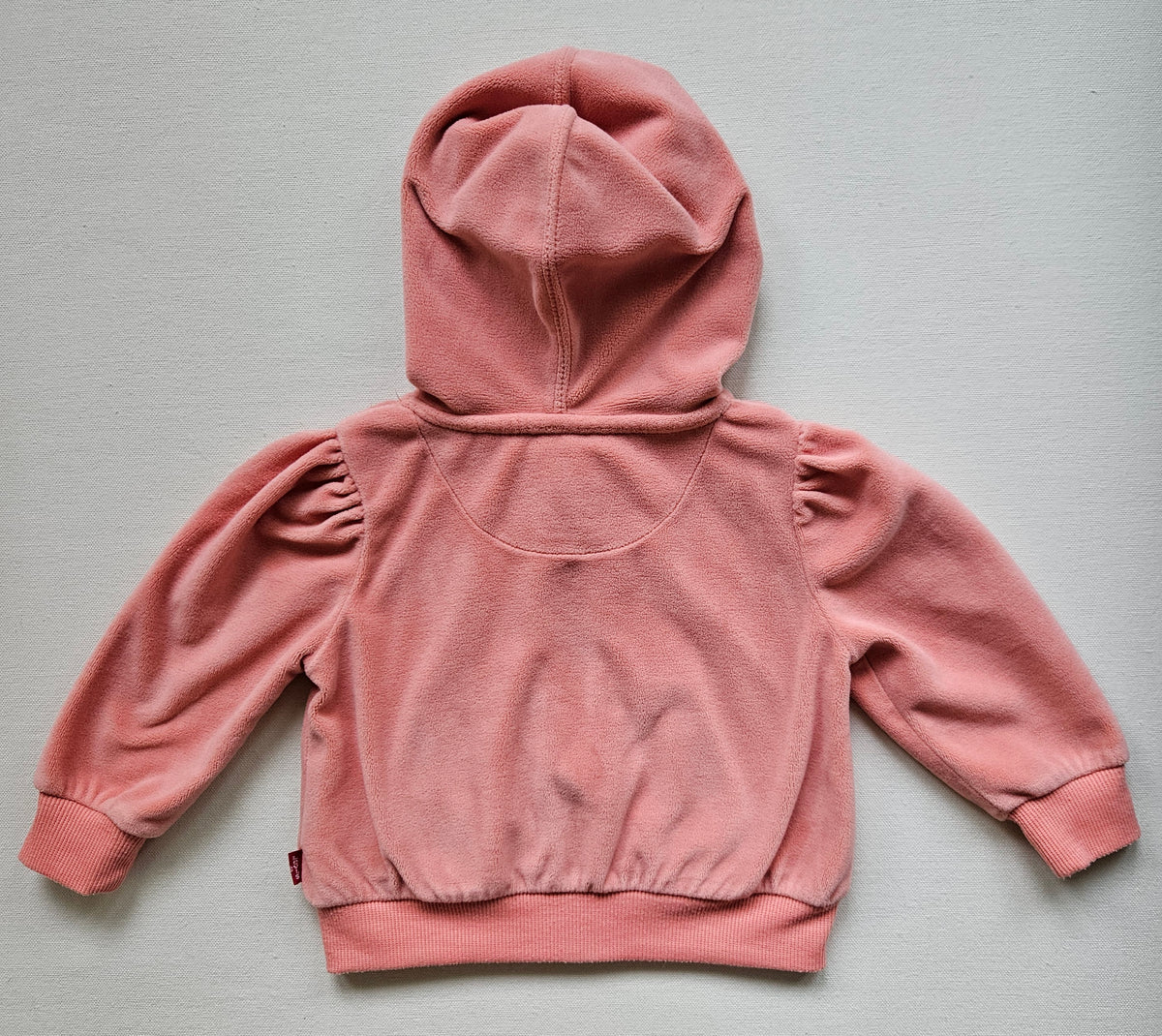 Levi’s Fleecejacke mit Kapuze & Puffärmeln  | Gr. 80