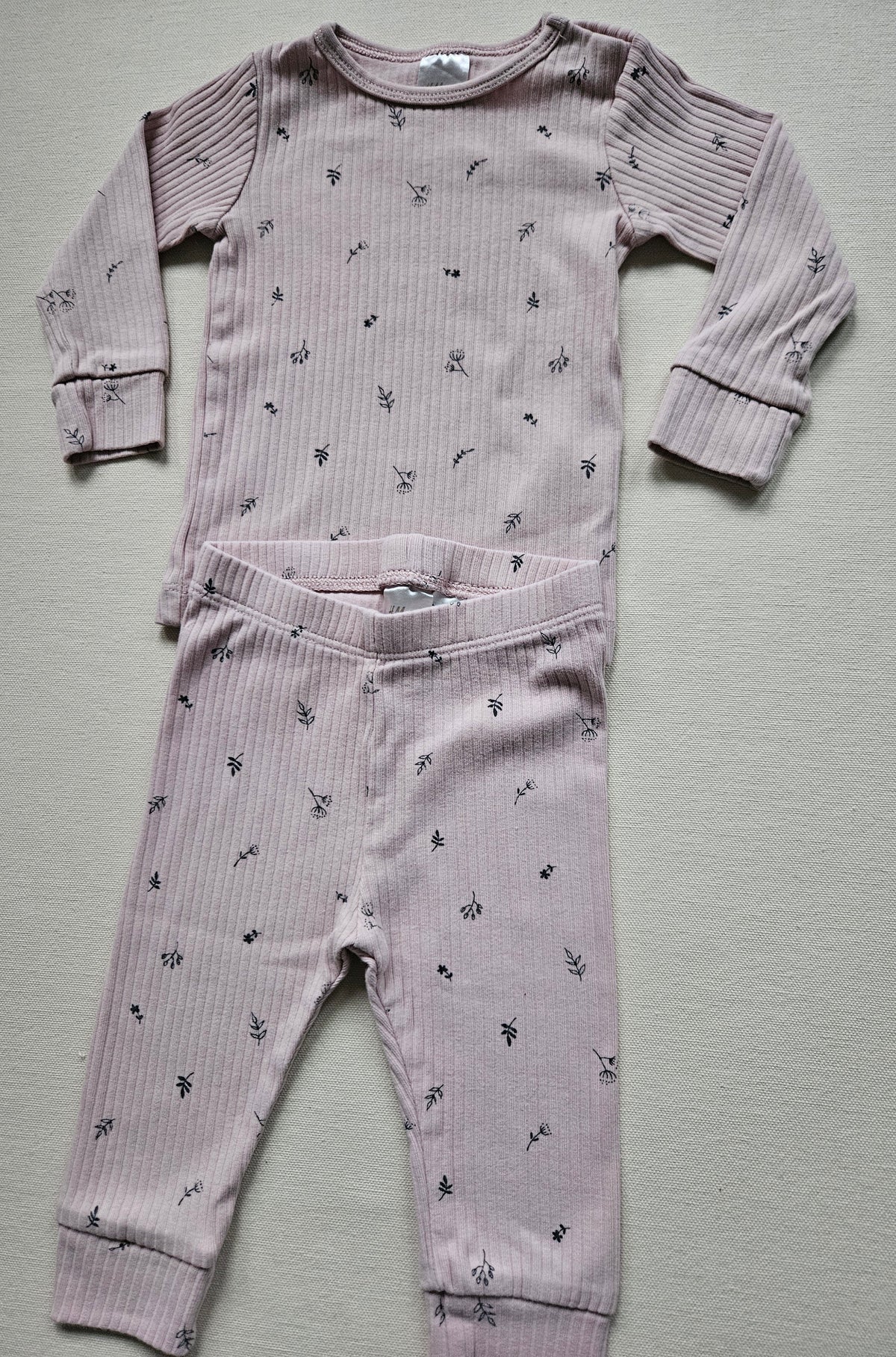 H&M 2-teiliges Ripp-Set mit Blumenprint 🌸 | Gr. 68