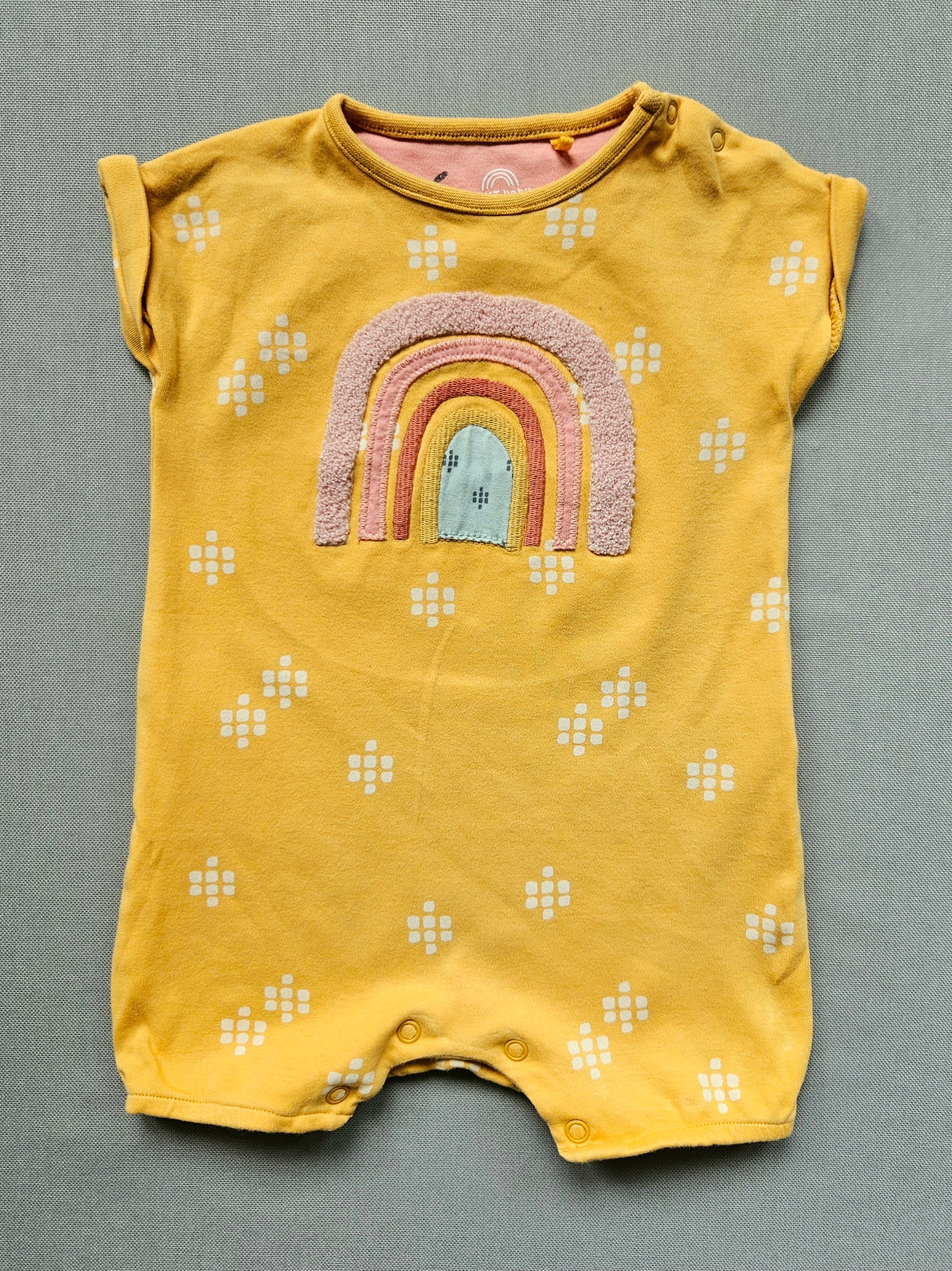 Next Romper mit Regenbogen-Applikation 🌈 | Gr. 74