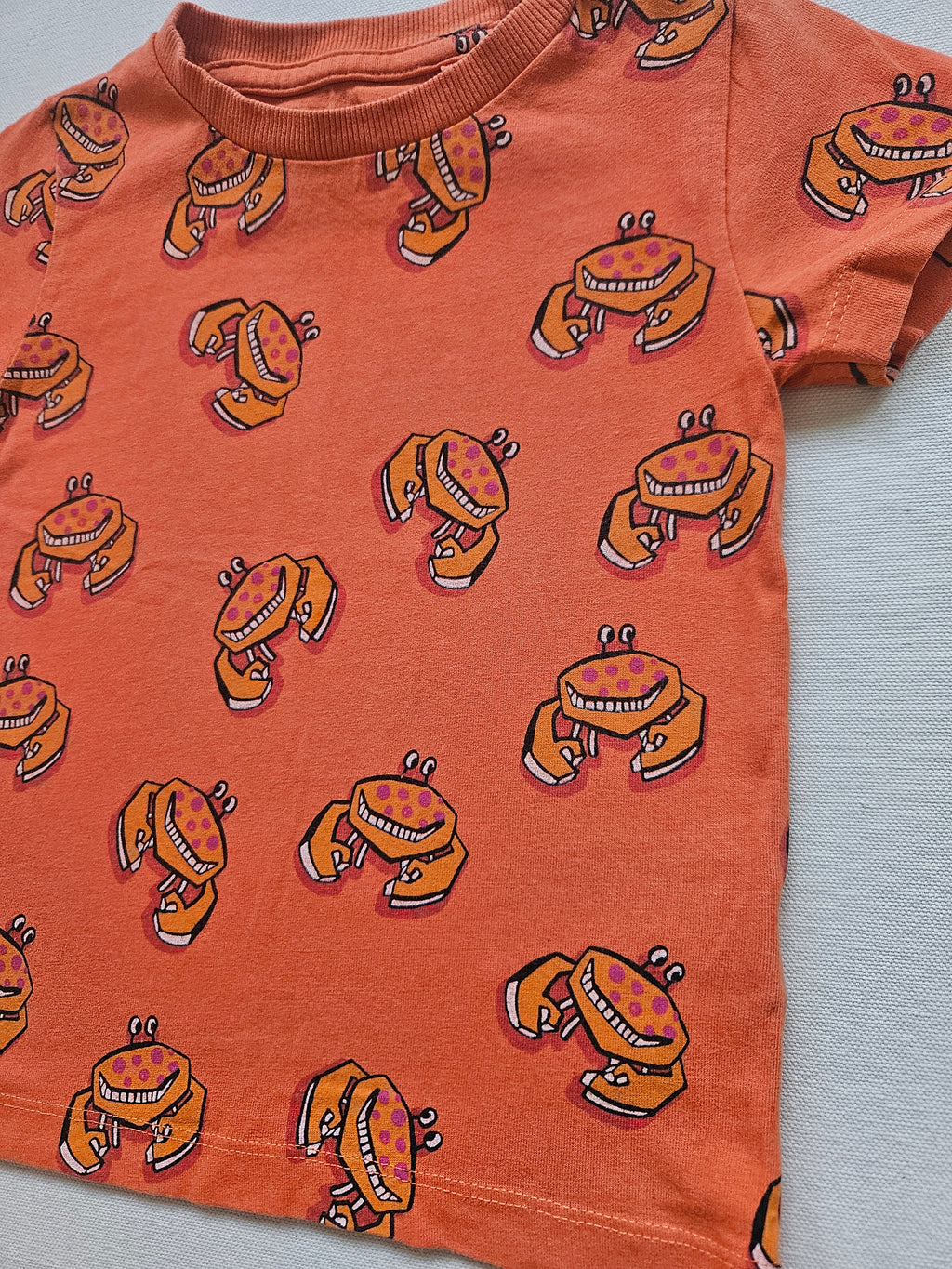Next T-Shirt mit fröhlichem Krabben-Print 🦀 | Gr. 86