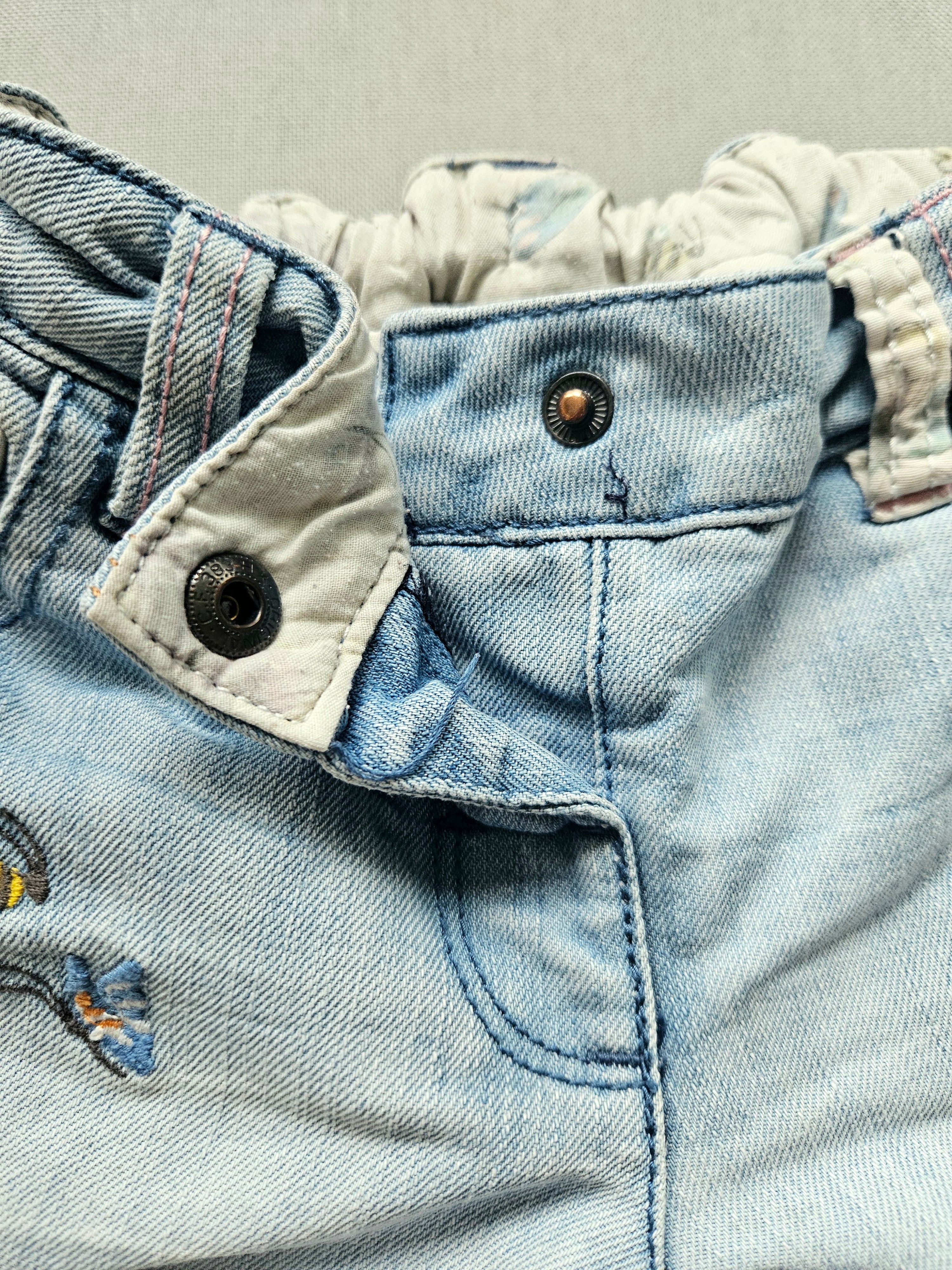 Jeansshorts mit Stickereien - Größe 104 - NEXT