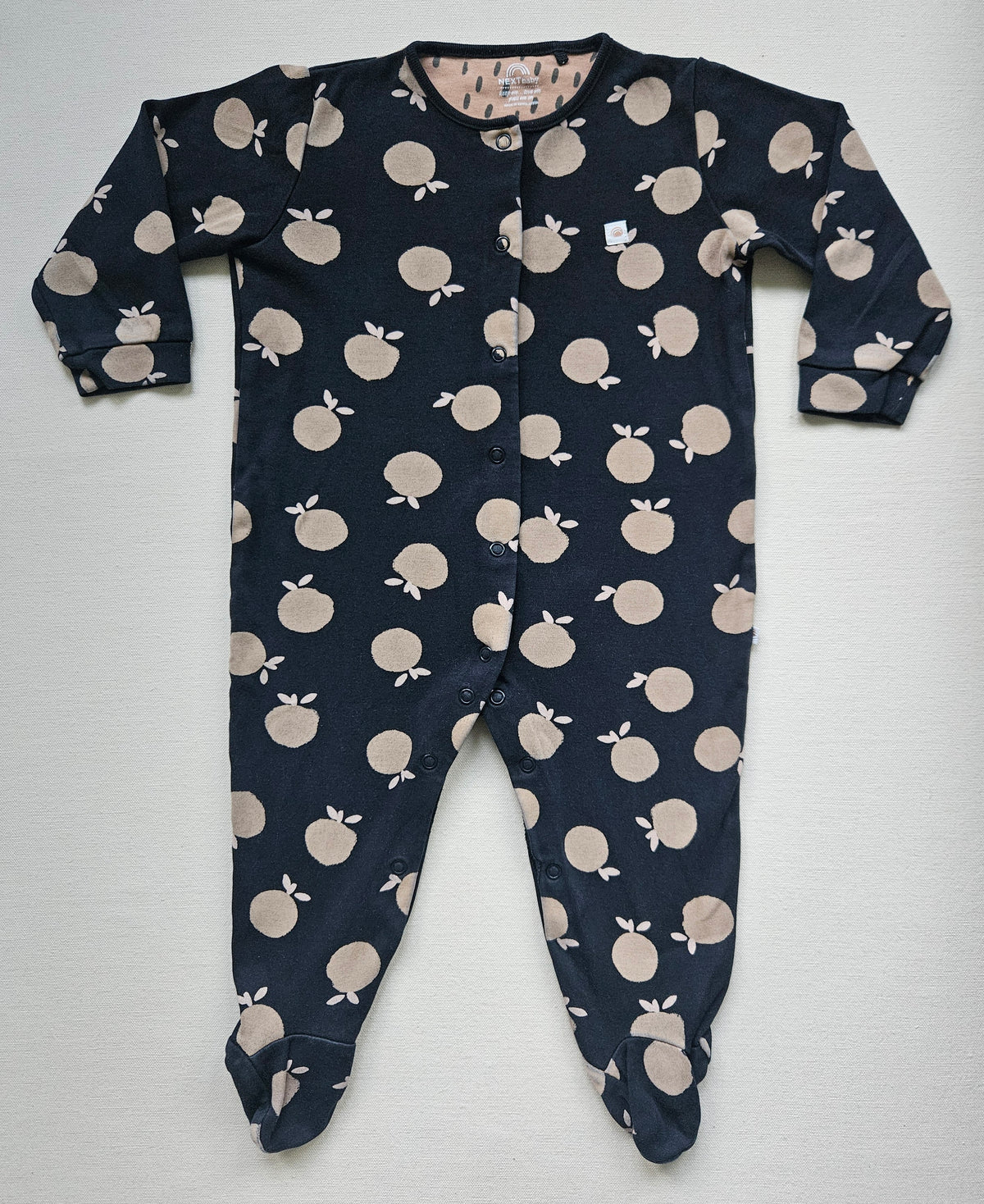 NEXT Baby-Schlafoverall mit Apfelprint | Gr. 86