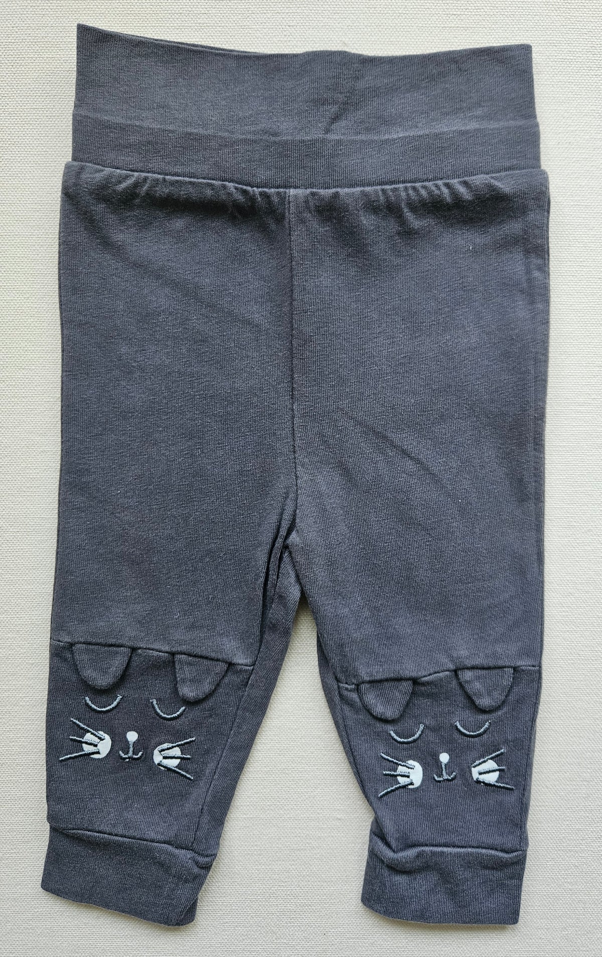 Vertbaudet Baby-Set mit Rüschen-Shirt & Katzenhose | Gr. 60