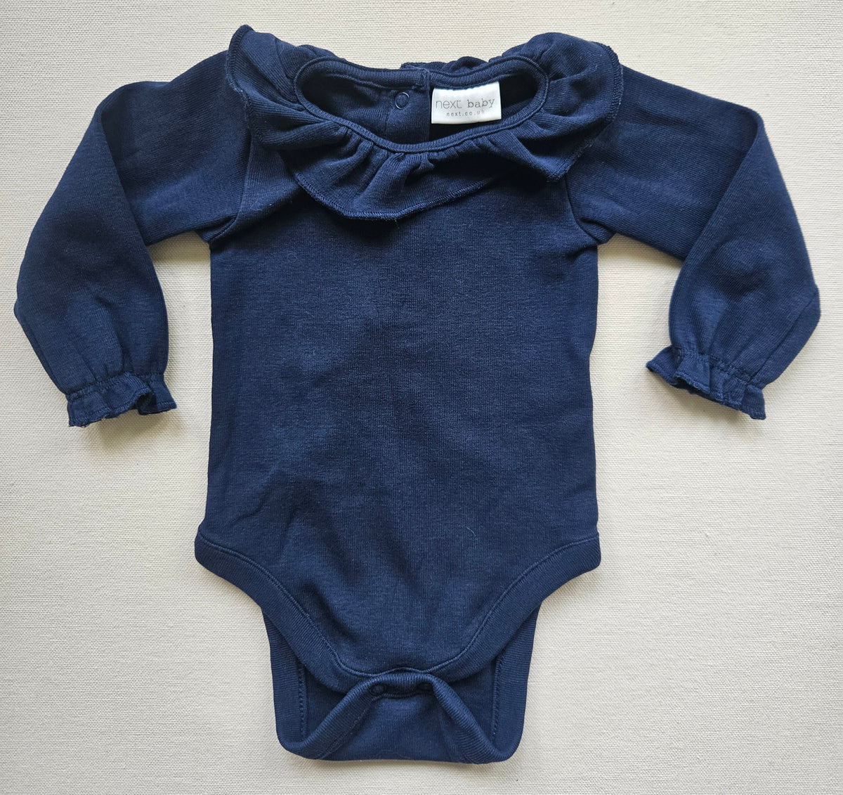 NEXT Baby 2-teiliges Set mit Karokleid & Rüschenbody | Gr. 62