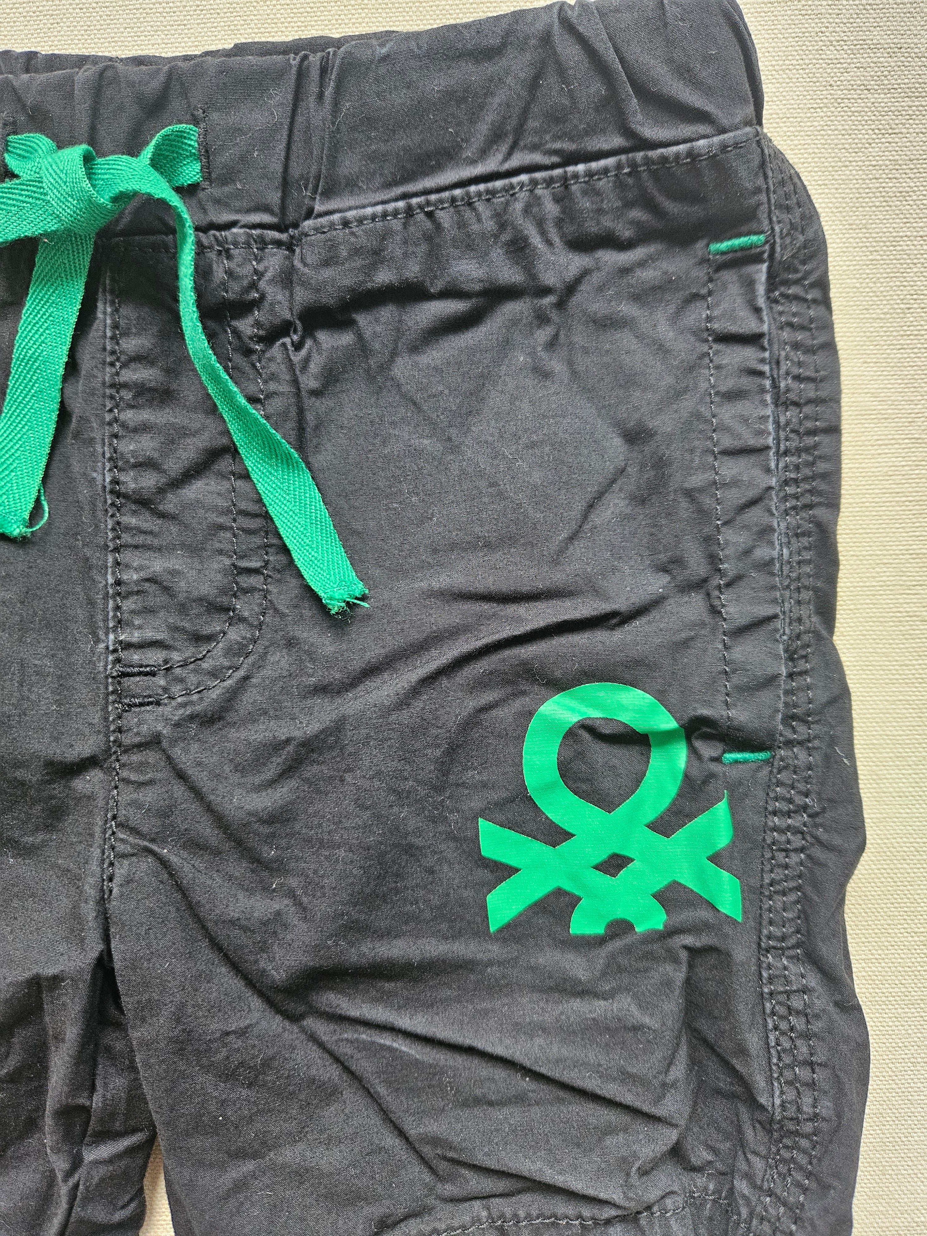 Benetton Shorts mit Logo Schwarz | Gr. 90
