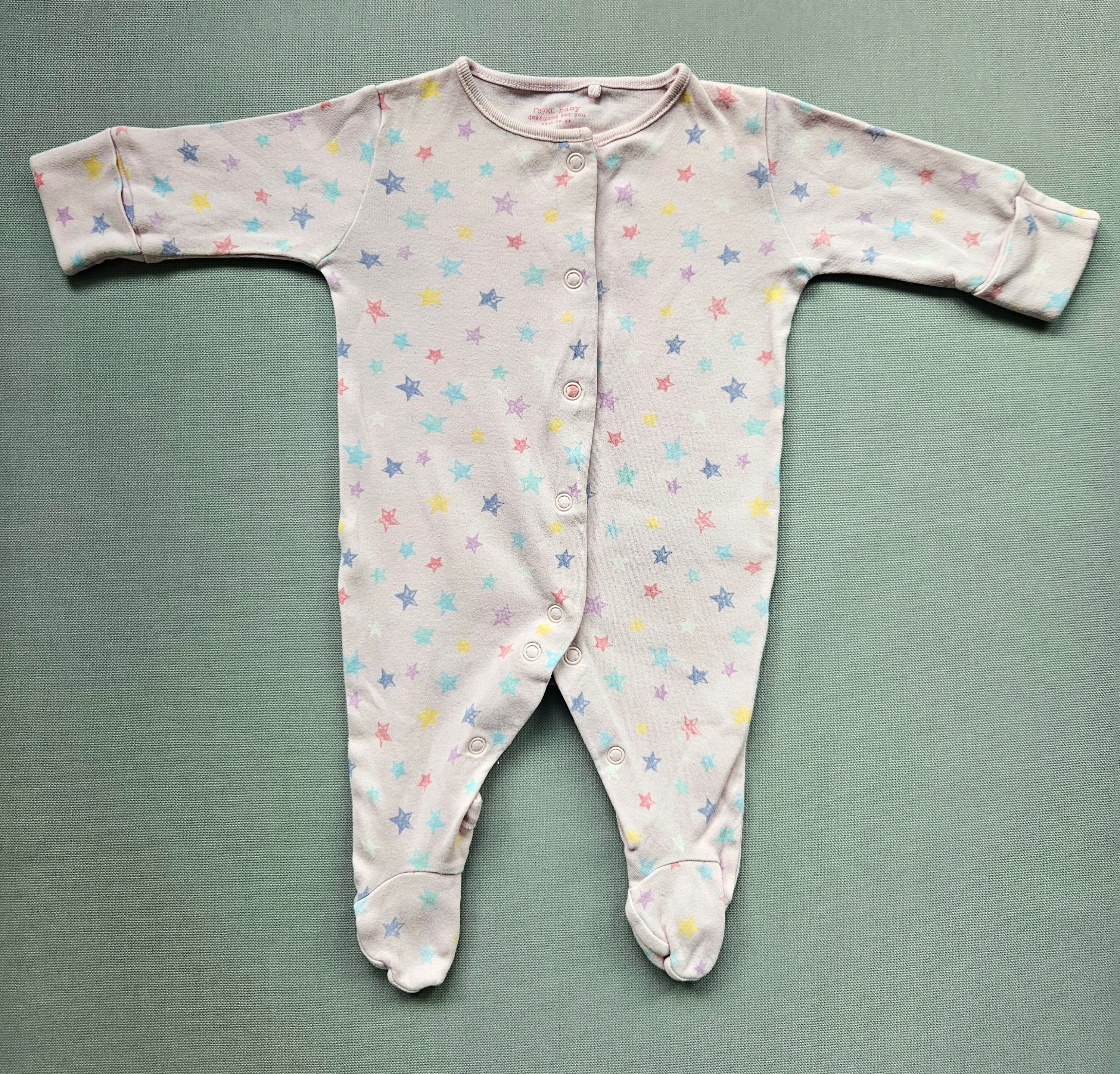 Next Baby Strampler mit buntem Sternenmuster ⭐️ | Gr. 56