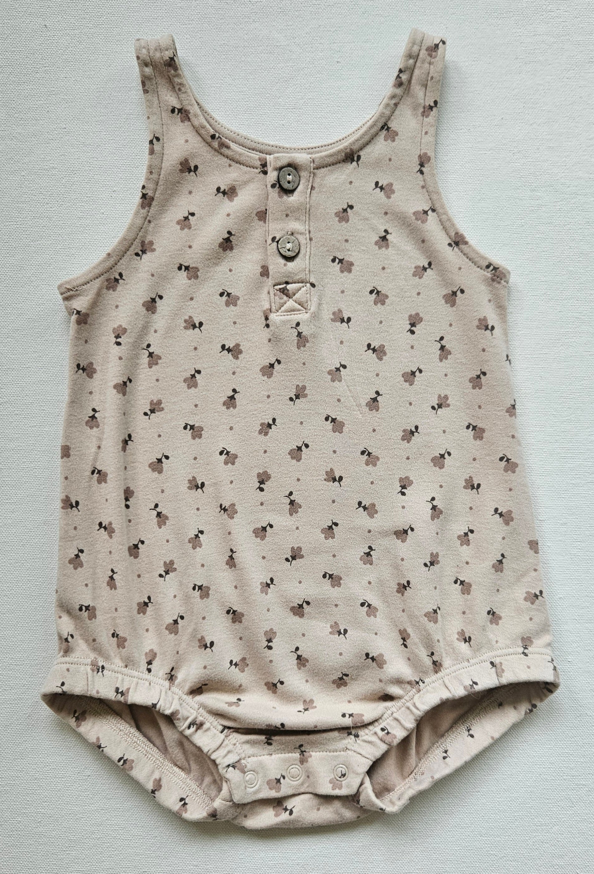 Quincy Mae Body mit zartem Blütenmuster | Gr. 80