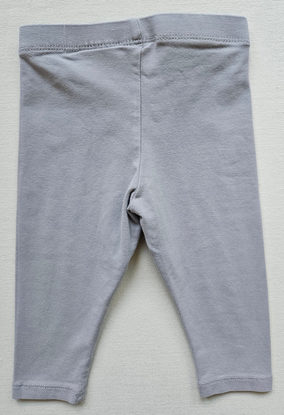 H&M Baby-Set – Gemusterte Strickjacke & Leggings | Gr. 68
