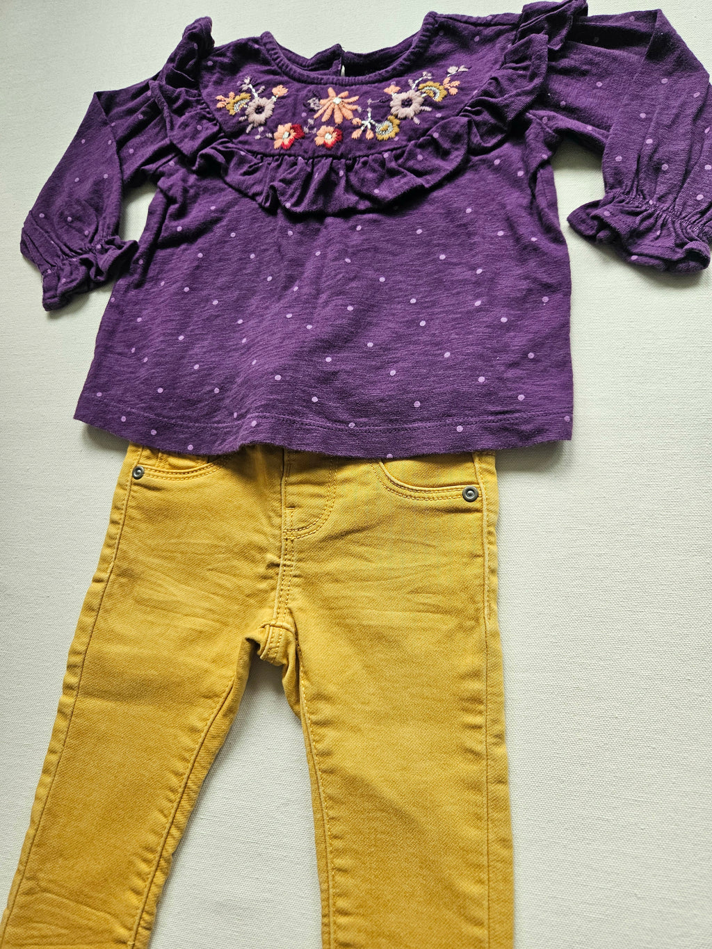 Next Outfit-Set mit bestickter Bluse & Hema Hose | Gr. 74