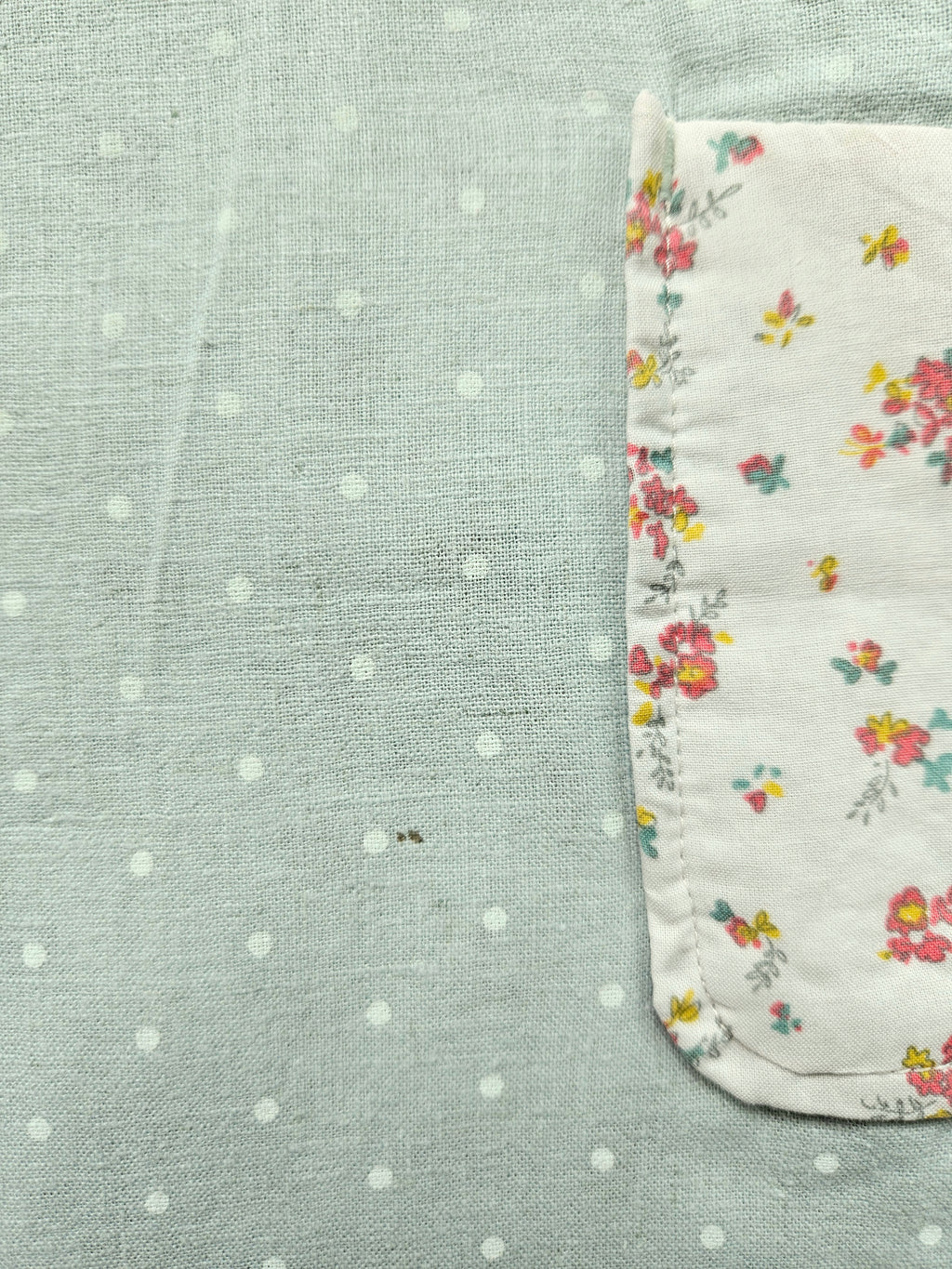 Next Latzoverall mit liebevollen Stickdetails | Gr. 74