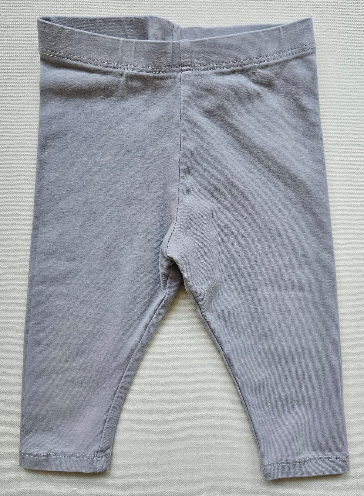 H&M Baby-Set – Gemusterte Strickjacke & Leggings | Gr. 68