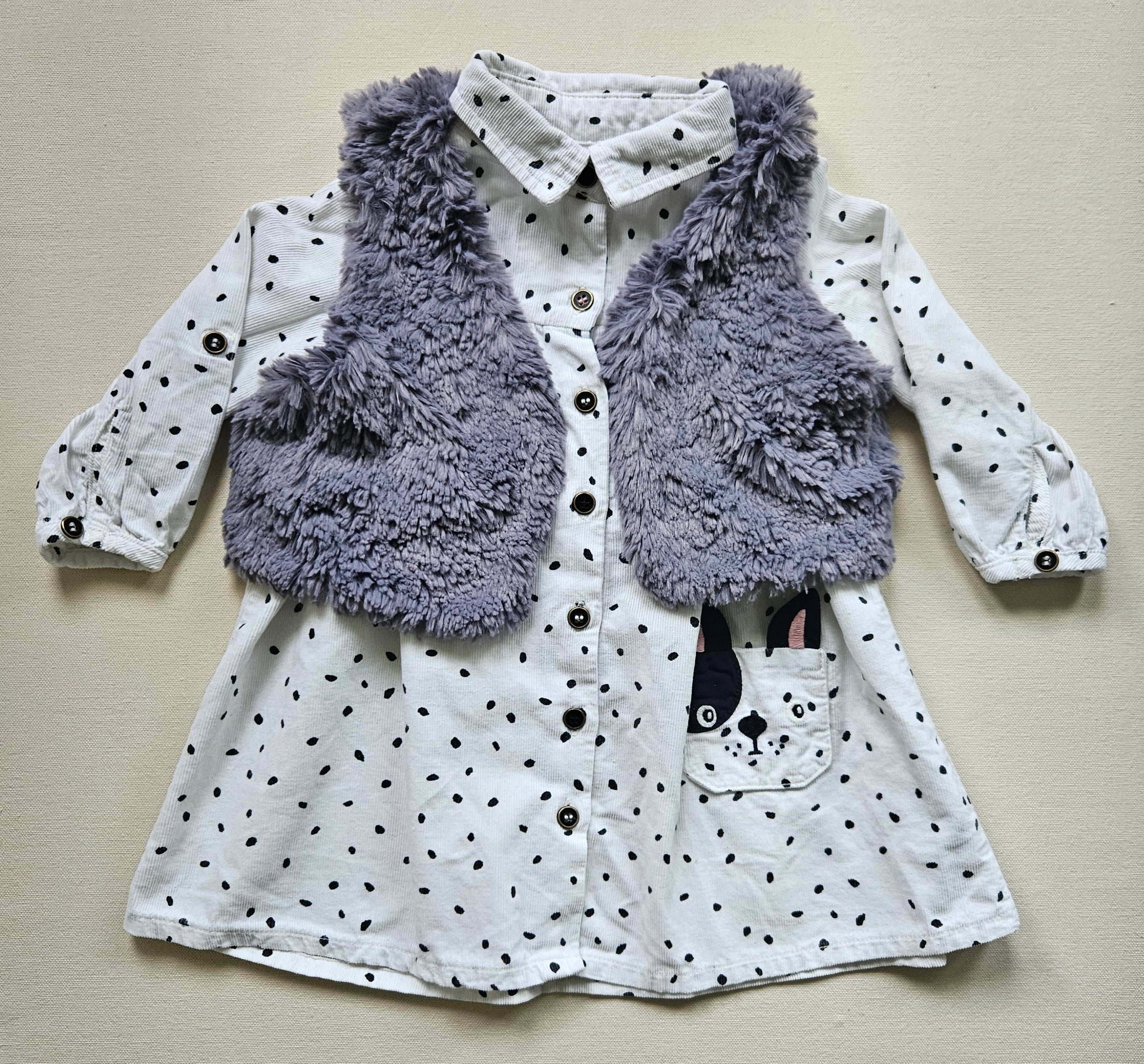Next 2-teiliges Outfit Kleid & Kunstfellweste | Gr. 86/92