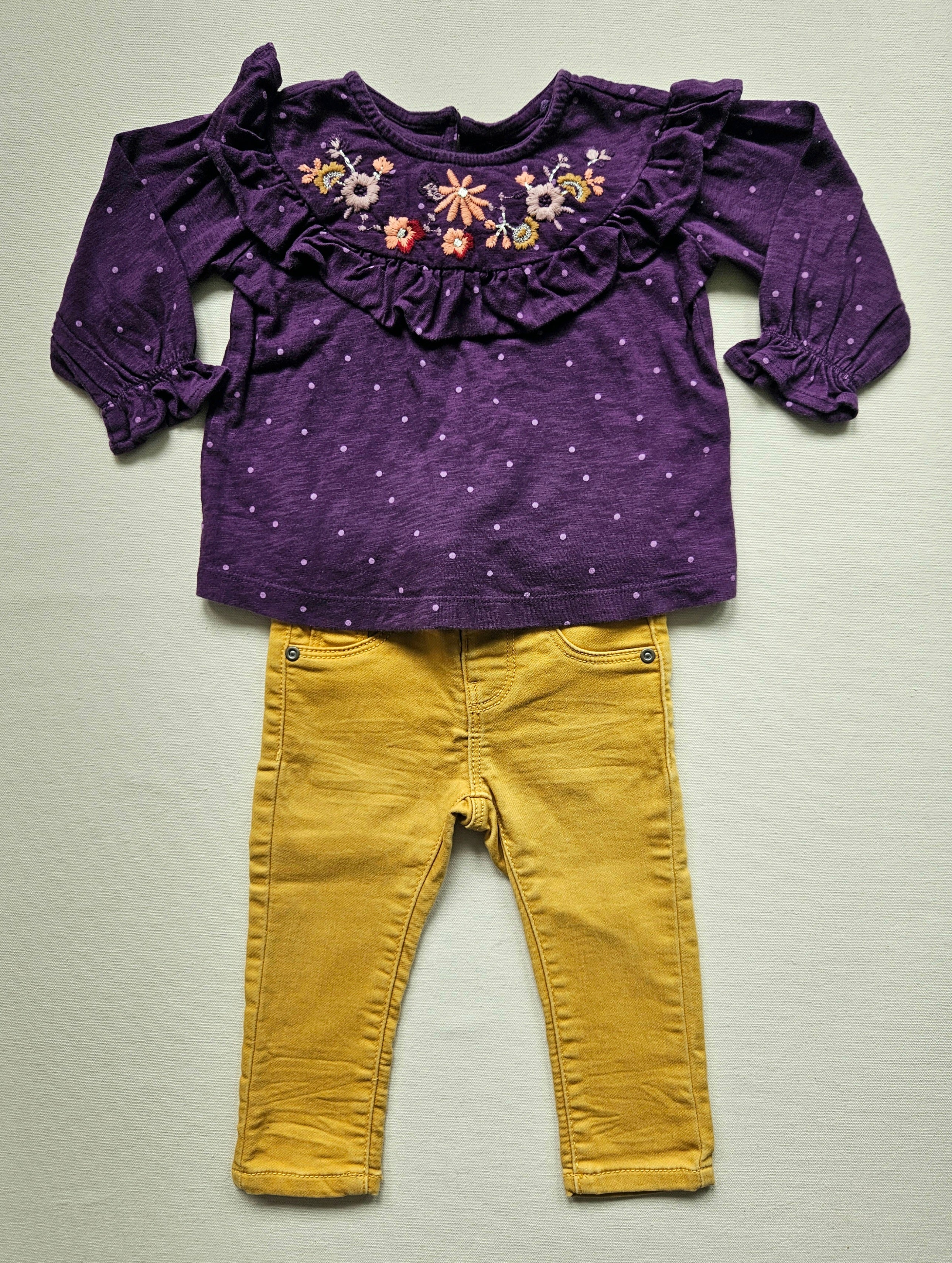 Next Outfit-Set mit bestickter Bluse & Hema Hose | Gr. 74