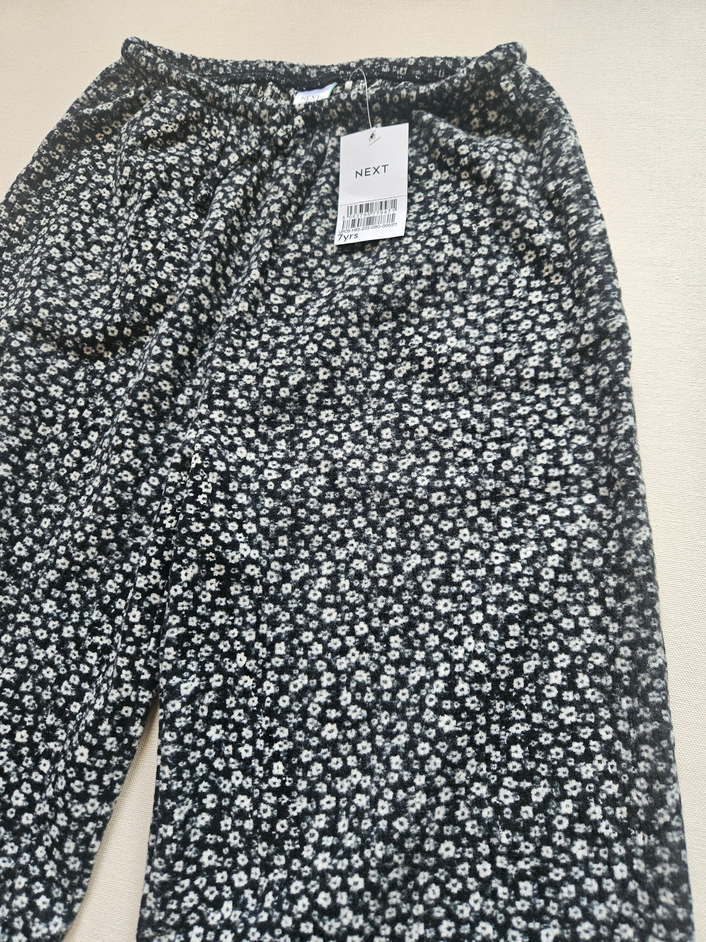 Next Weite Hose mit Blumenmuster | Gr. 122 | Neu mit Etikett