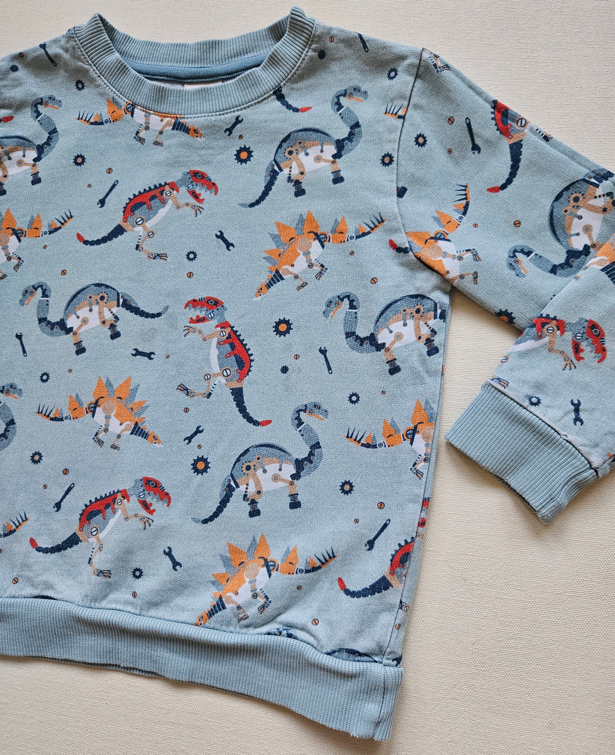 ALANA & NEXT Jungen-Set – Dino-Sweatshirt & Jogginghose 🦕 | Gr. 98