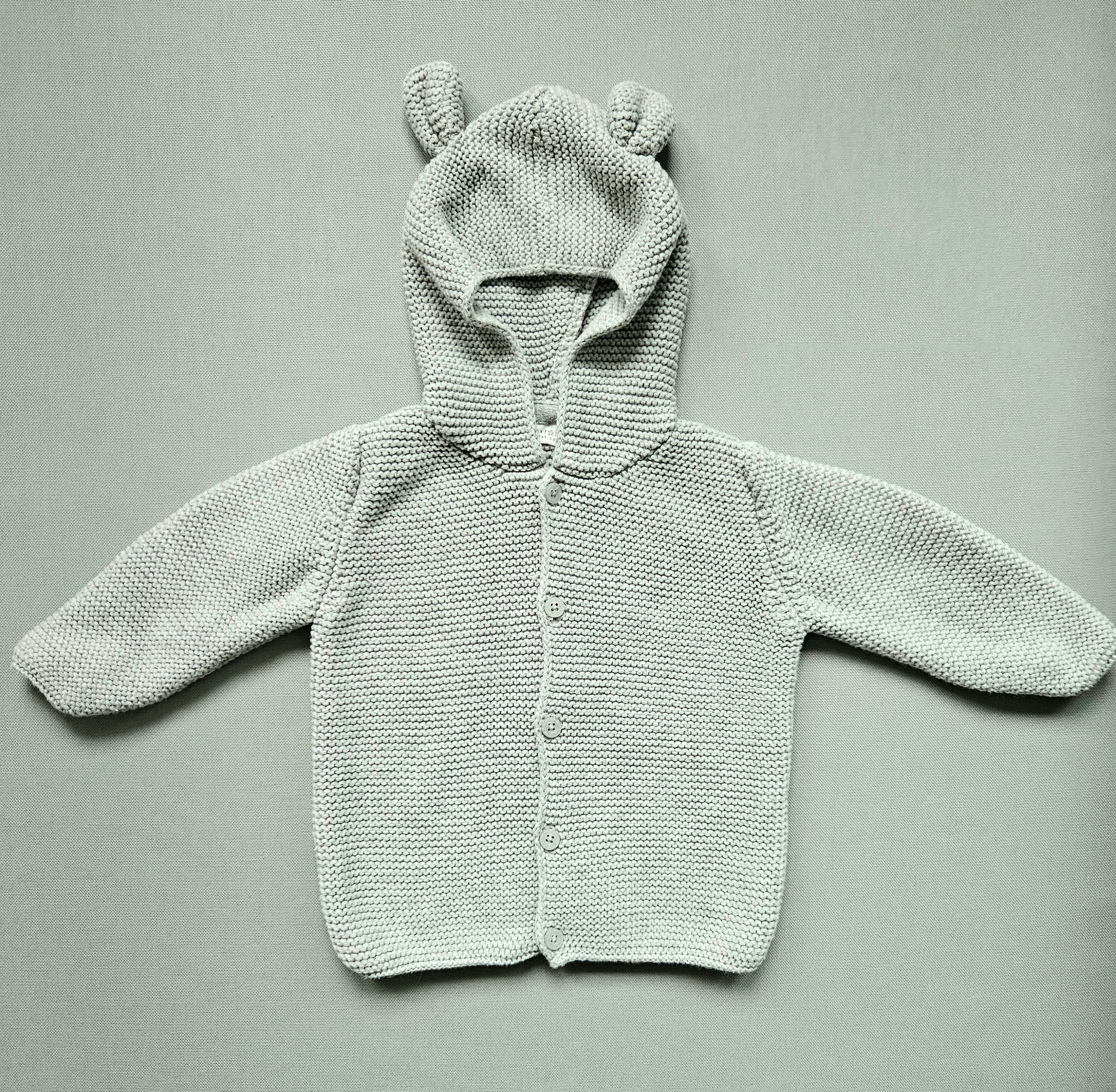 Next Strickjacke mit Öhrchen-Kapuze | Gr. 74