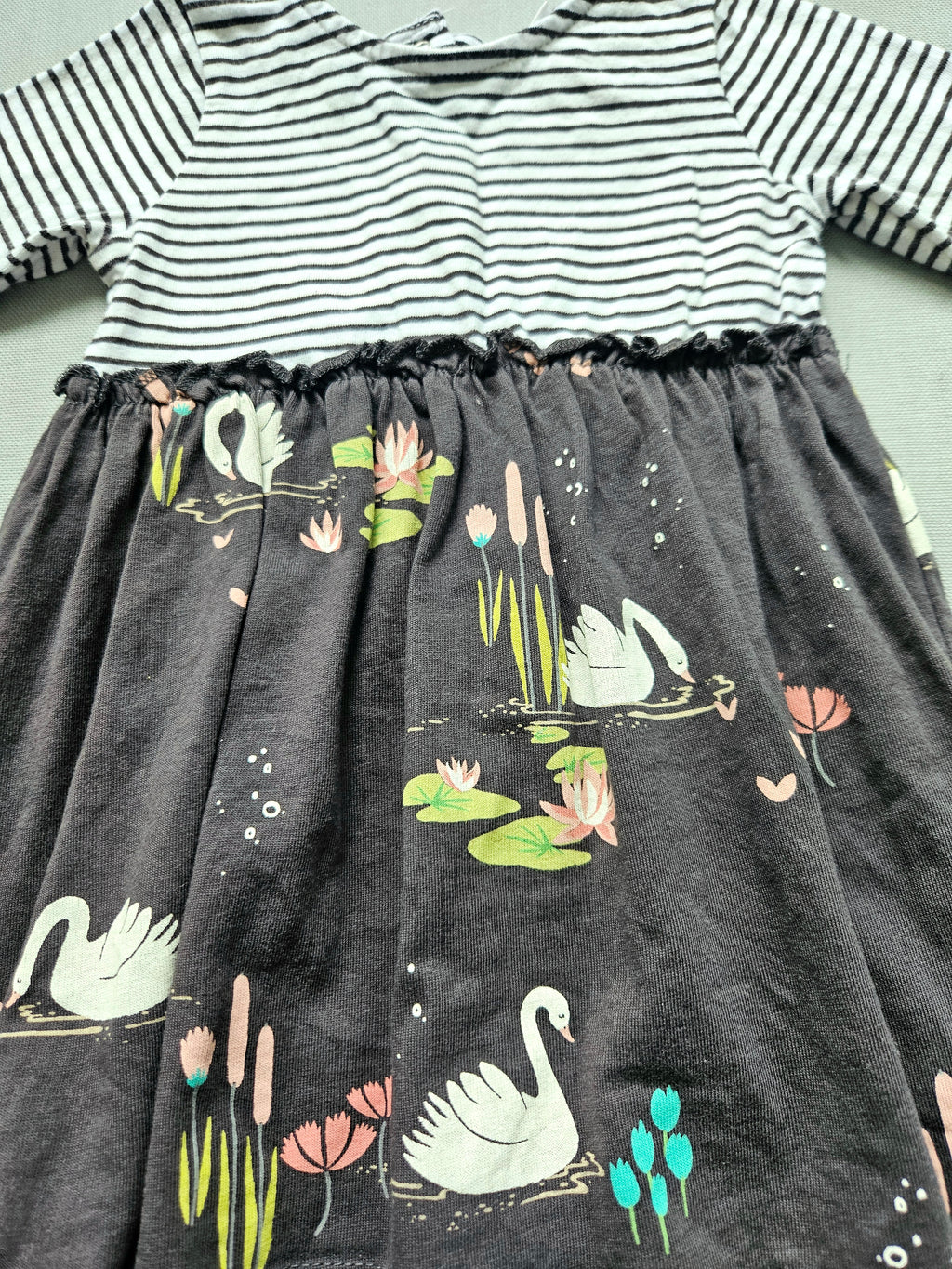 Next Kleid mit Schwanen-Print 🦢 | Gr. 74