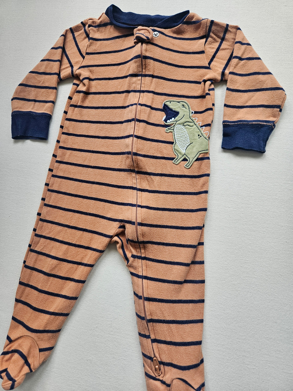 Carter’s Baby-Schlafanzug mit Dino 🦖 | Gr. 74