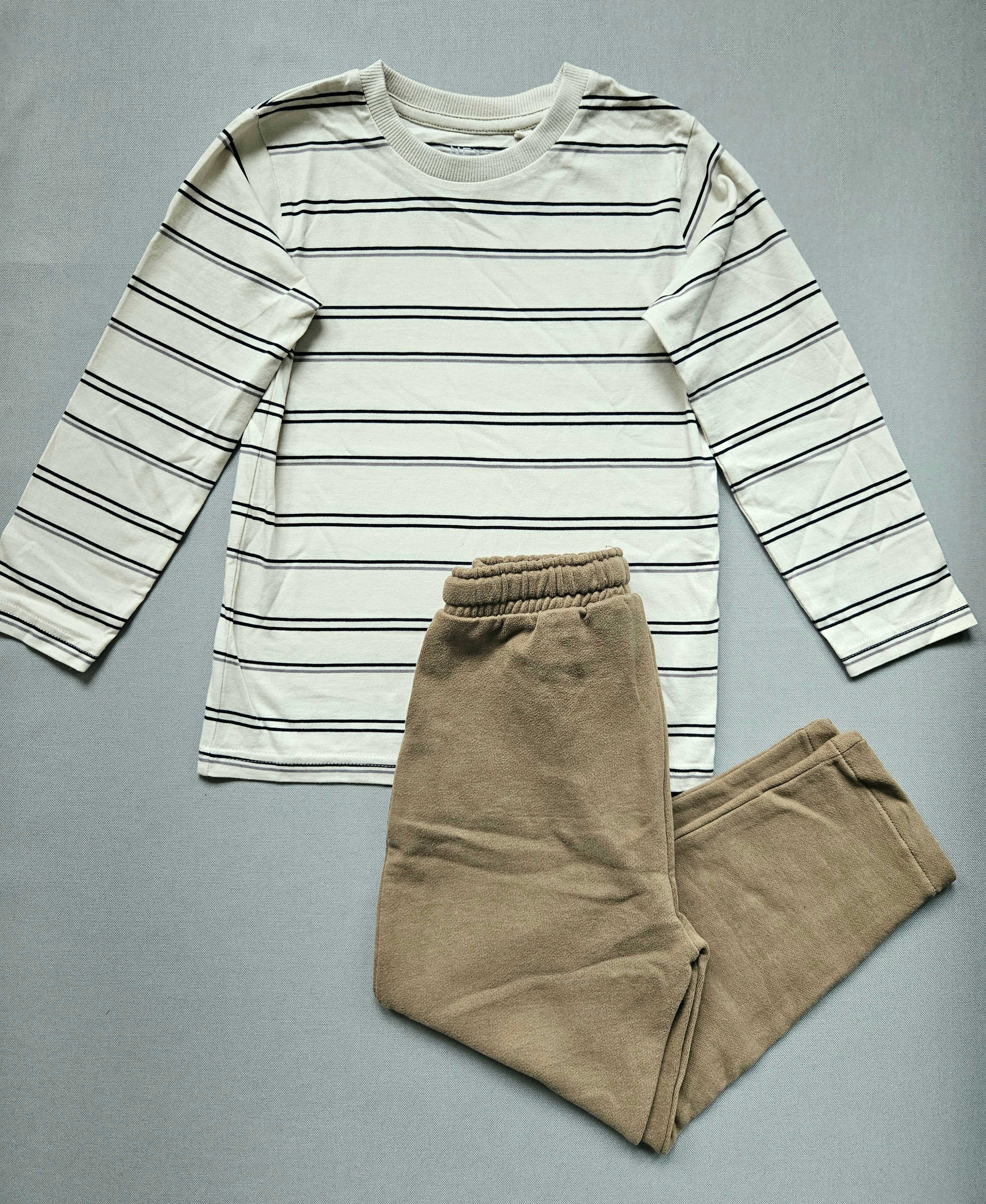 Set Outfit 3tlg NEU Jogger, Langarmshirt, Jacke - Größe 116 - NEXT