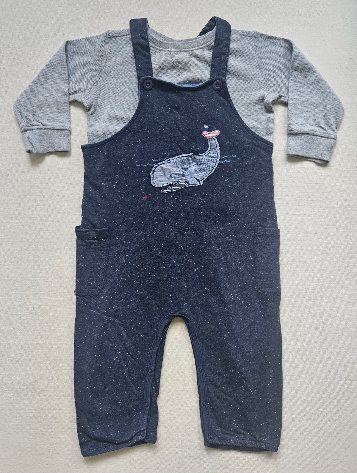 People Wear Organic Latzoverall & NEXT Shirt mit Wal 🐋 | Gr. 86/92