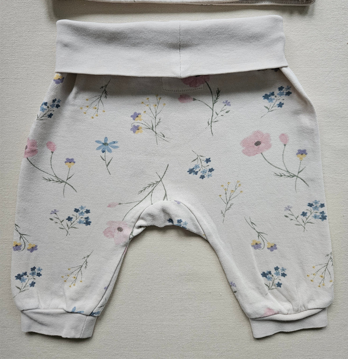 H&M 2-teiliges Baby-Set mit Blumenprint | Gr. 68