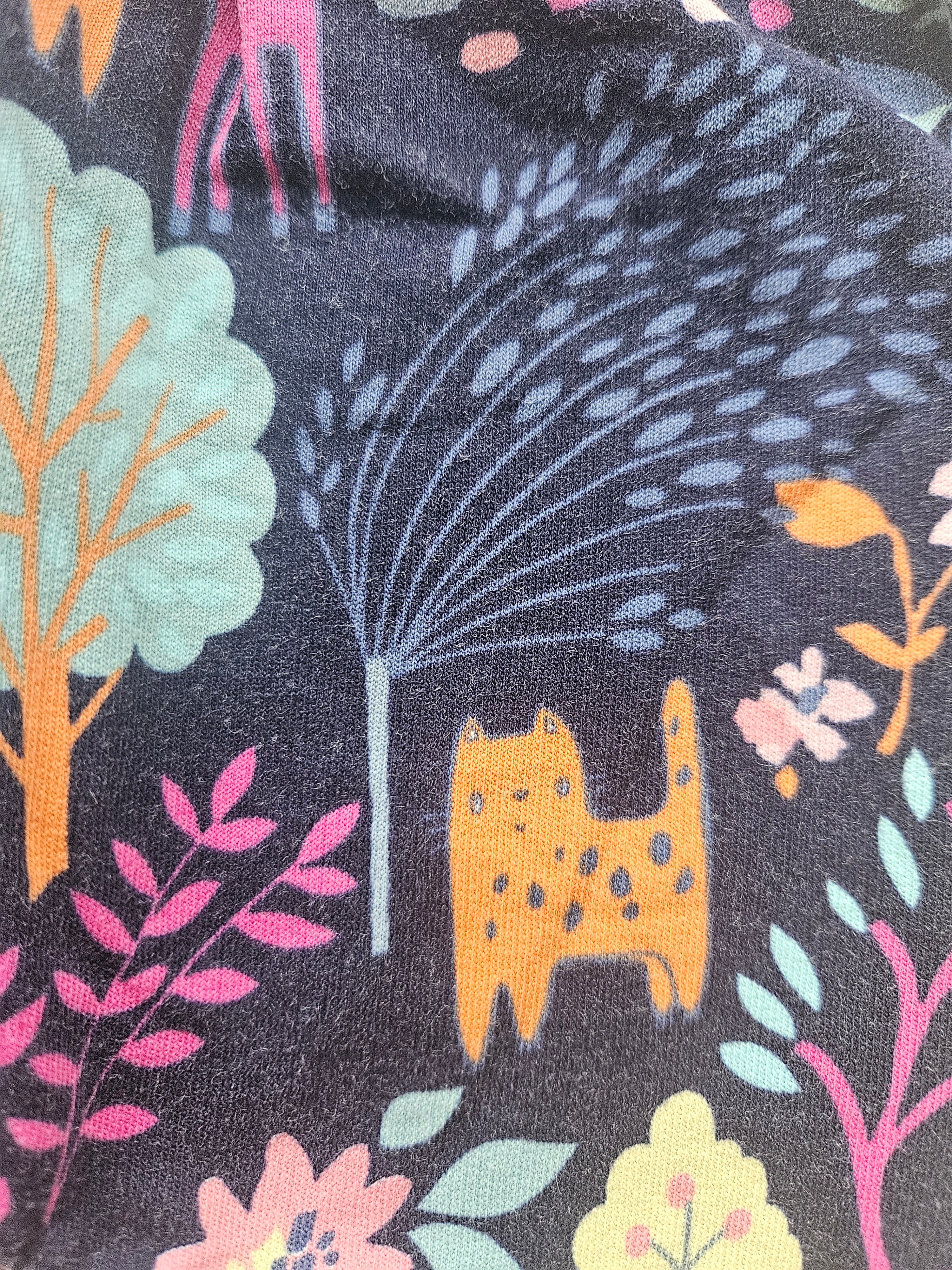 Next Latzspieler mit liebevollem Waldtier-Print 🌳🦄 | Gr. 56