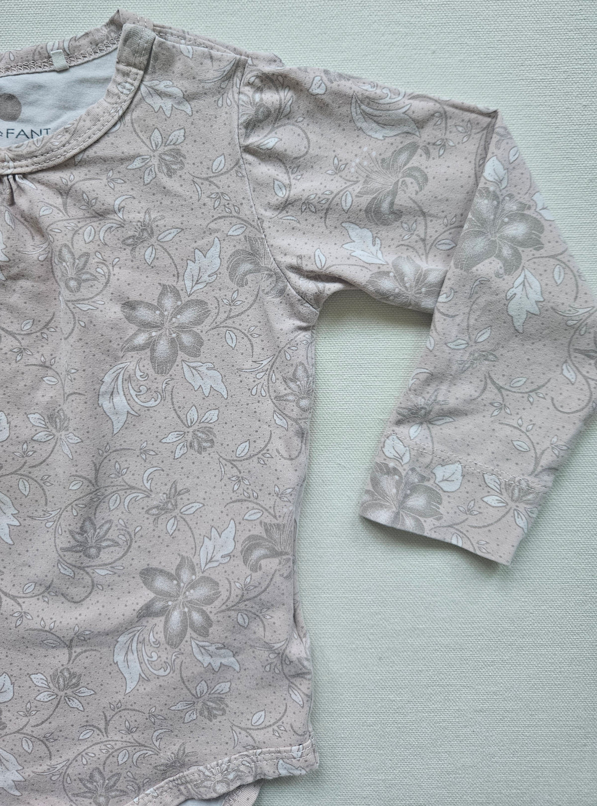 En Fant Langarmbody floral 🌸 | Gr. 80