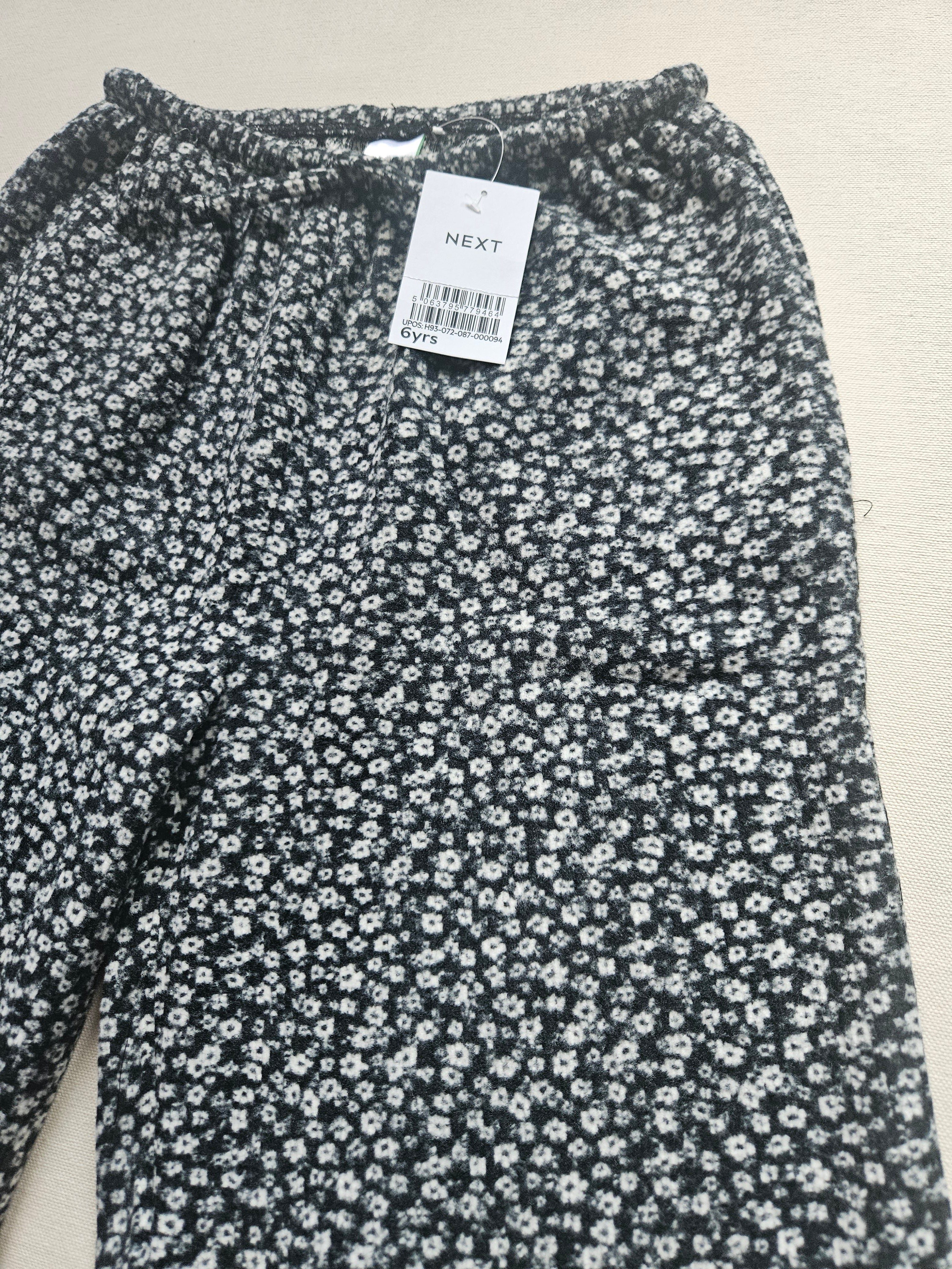 Next Weite Hose mit Blumenmuster | Gr. 116 | Neu mit Etikett