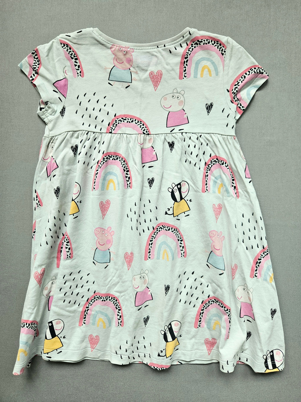 Peppa Pig Kleid mit Regenbogen – Größe 110 – Next