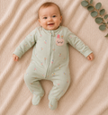 Next Baby Strampler mit Blumenprint & Hasenstickerei | Gr. 56