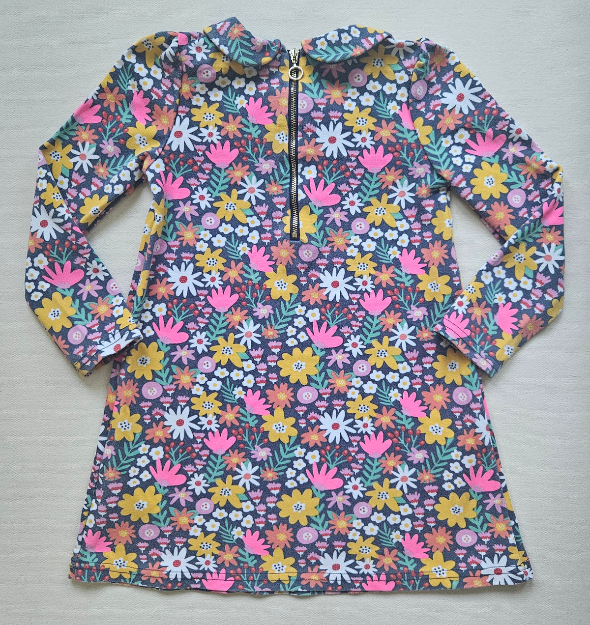 Nula Bug Blumenkleid mit Bubikragen 🌸 | Gr. 110