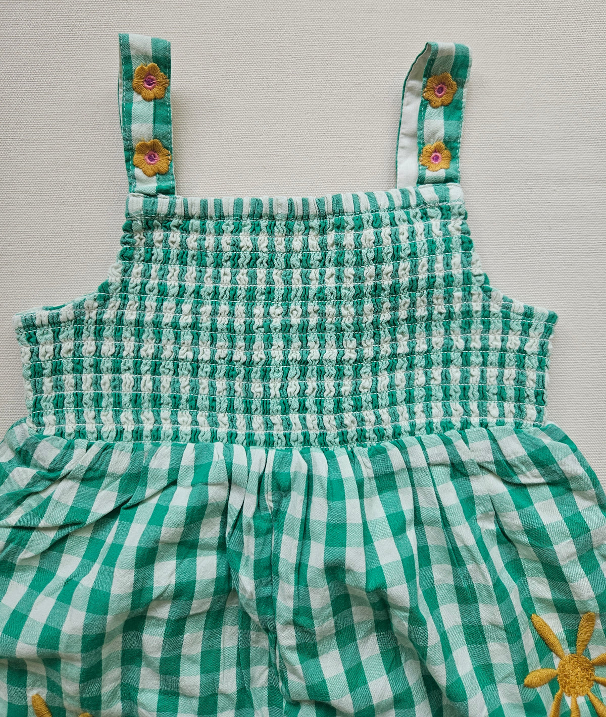 NEXT Mädchen Jumpsuit mit Sonnenblumen & Karomuster | Gr. 116