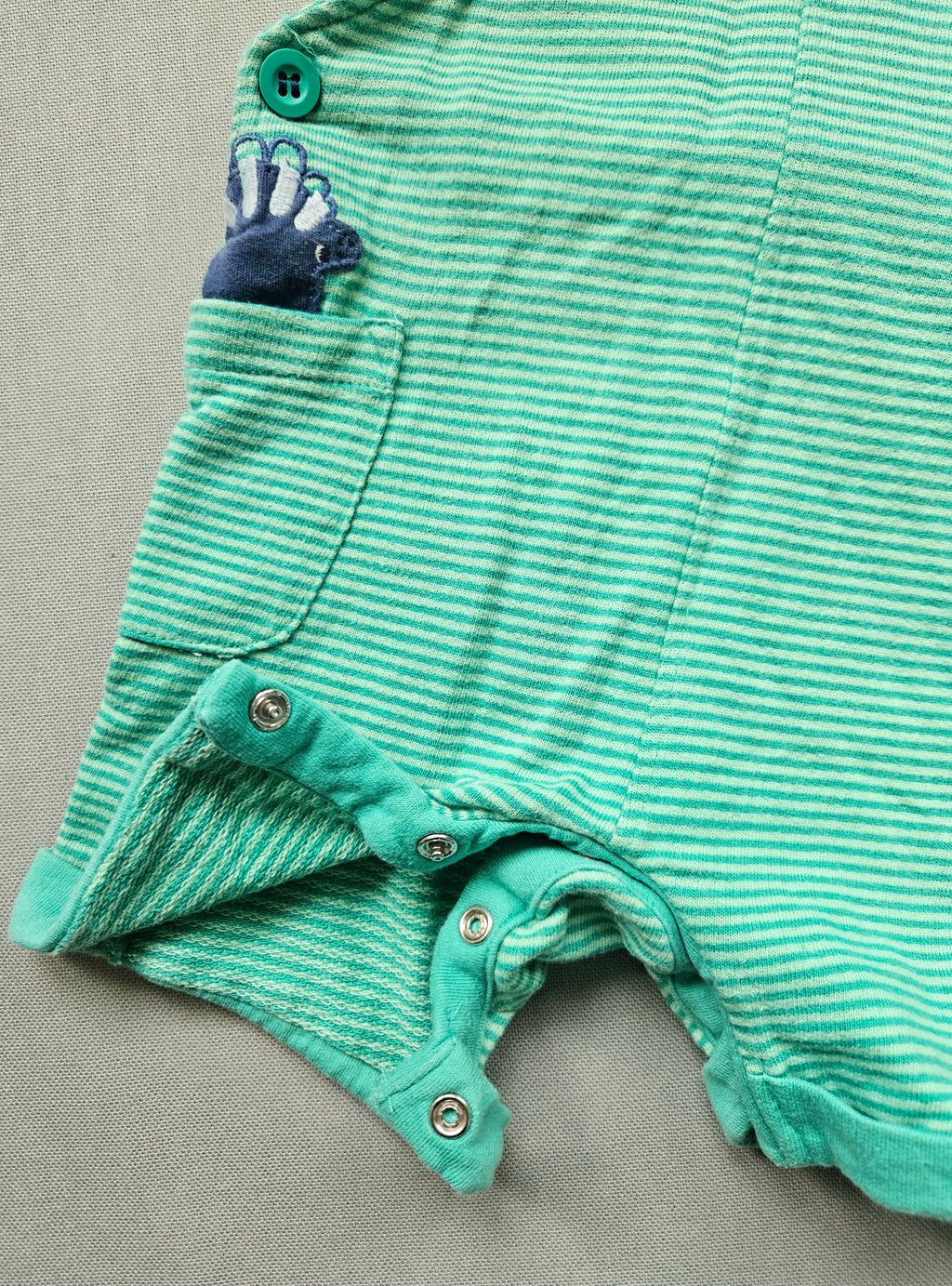 Mothercare Dino-Set Latzshorts & Body 🦖 | Gr. 74