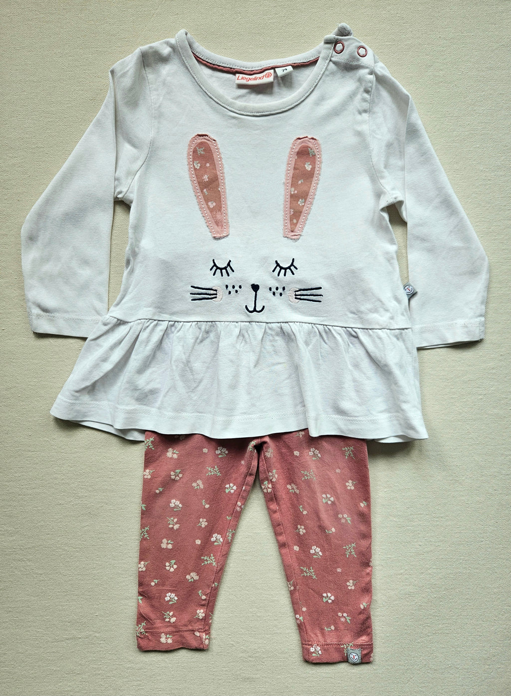 Liegelind Set mit Hasen-Shirt & Blumenleggings 🐰 | Gr. 74