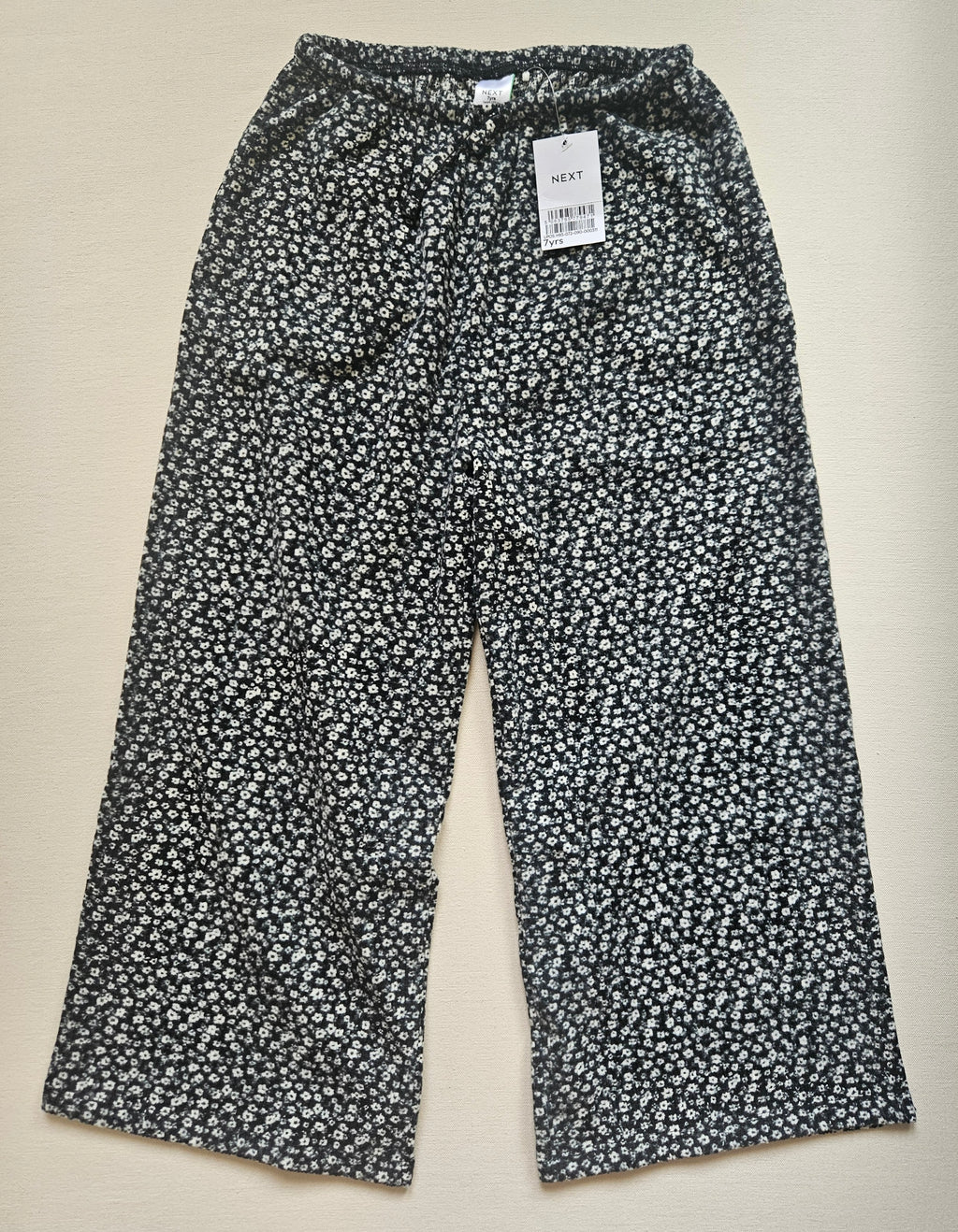 Next Weite Hose mit Blumenmuster | Gr. 122 | Neu mit Etikett