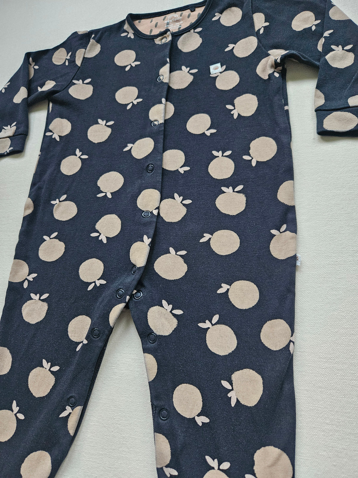 NEXT Baby-Schlafoverall mit Apfelprint | Gr. 86