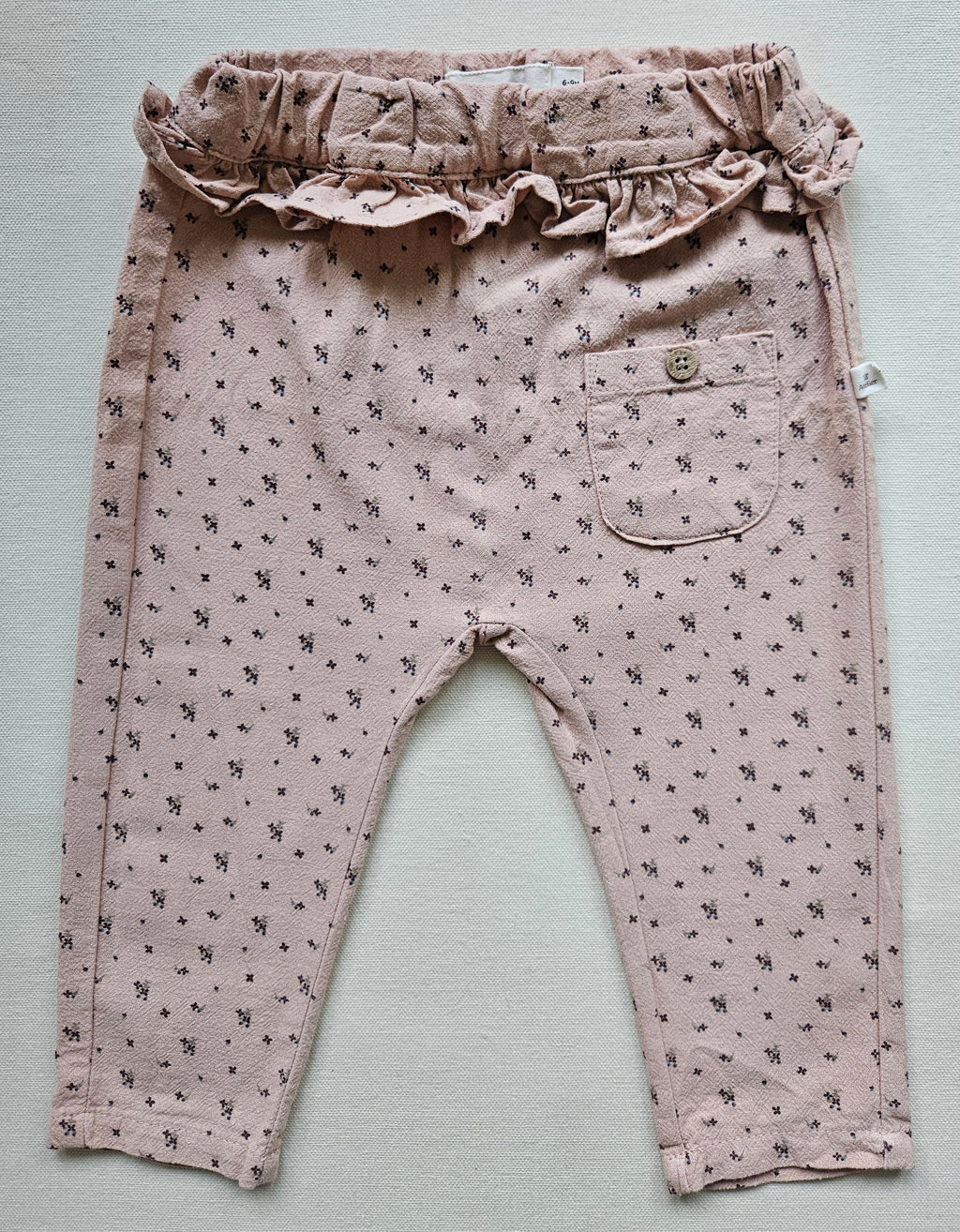 Lil’Atelier 2-teiliges Set mit Strickjacke & Blumenhose | Gr. 74