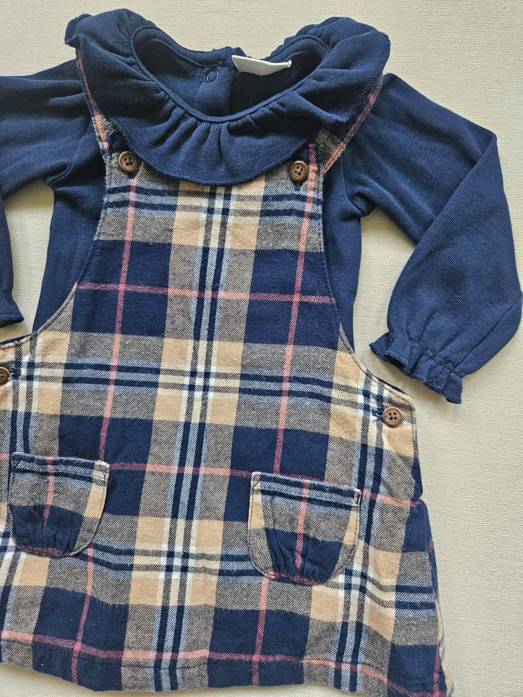 NEXT Baby 2-teiliges Set mit Karokleid & Rüschenbody | Gr. 62